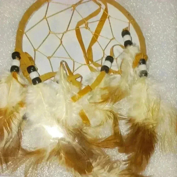 NIP Wind Chime Legend of the Dreamcatcher Dream Catcher w/ Feathers - Brown - Picture 1 of 5